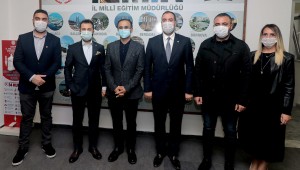 TÜGİAD Ege Şubesi'nden 200 tablet 200 powerbank