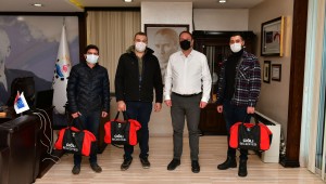 Başkan Gümrükçü'den "Asker Çantalı" Uğurlama 