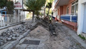 Foça Halkı 'nı ikiye bölen KARATAŞ'lar için İzmir 2 numaralı Kültür  varlıklarını Koruma Bölge Kurulu kararını verdi