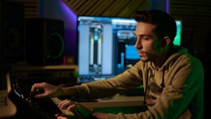 GENÇ YAŞTA BÜYÜK BAŞARI 'ESAD FİDAN'