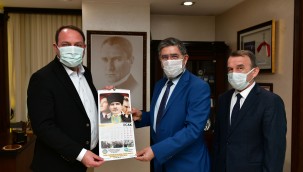 İzmir Servisçiler Odası'ndan Başkan Utku Gümrükçü'ye Teşekkür Ziyareti