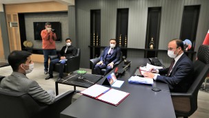 PAMUKKALE'DE TEKSTİL ATIKLARI, İHTİYAÇ SAHİBİ AİLELERE DESTEK SAĞLAYACAK