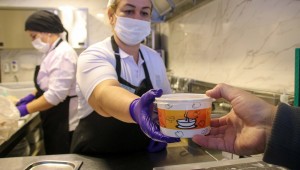 ZOR GÜNLERİ PAYLAŞARAK AŞACAĞIZ