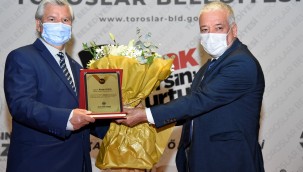 3 OCAK ŞİİR YARIŞMASININ ÖDÜLLERİ, SAHİPLERİNİ BULDU