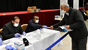 BAŞKENT'TE EKMEK TEKNESİ SİMİT CAMEKANLARINA YOĞUN İLGİ