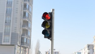 Belediyeden Söğütlüevler'de sinyalizasyon çalışması