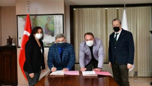  Çiğli Belediyesi'ne Tam Donanımlı Ambulans Bağışı