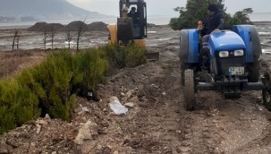 EĞİRDİR BELEDİYESİ PARK BAHÇE BİRİMİ DURMAK BİLMİYOR