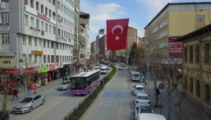 Gazi ve İnönü Caddelerinin otopark ihalesi 27 Ocak'ta 15 dakikayı geçmeyen parklar ücretsiz