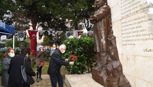 Karabağlar Uğur Mumcu'yu unutmadı!