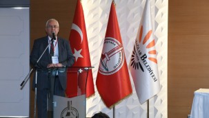 'Kentsel dönüşüm siyasete kurban edilmemeli!'