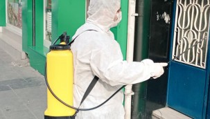 KORONAVİRÜS TESTİ POZİTİF ÇIKAN VATANDAŞLARIN APARTMANLARI DEZENFEKTE EDİLİYOR