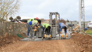 KURTLUCA'NIN SOKAKLARI ÇAMURDAN KURTULDU