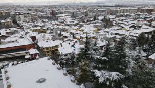 Odunpazarı beyaza büründü Karla mücadele 24 saat devam ediyor