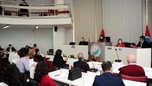 Balçova Belediyesi'nden Esnafa Maddi Yardım