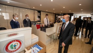 Başkan Soyer'den, İzmir Eczacı Odası'na teşekkür ziyareti 