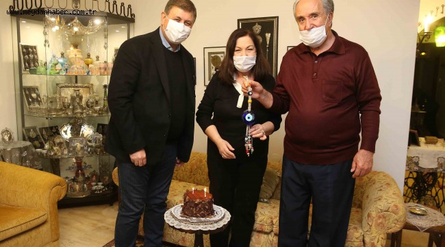 Başkan Tugay'dan 14 Şubat sürprizi