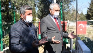 "Başkan Zeydan Karalar, "Bunu yapanlar insan değil, şiddetle kınıyorum."