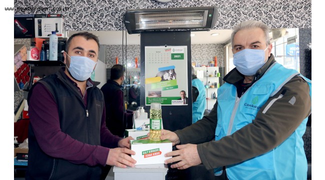 ÇANKAYA'DAN BERBERLERE PANDEMİ MASKESİ