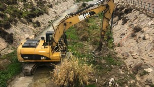 DERE YATAKLARI TEMİZLENİYOR