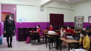 FOÇA KIRSAL MAHALLE OKULLARINDA YÜZYÜZE EĞİTİM BAŞLADI