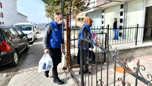 MANSUR YAVAŞ'TAN BAŞKENTLİ ÇOCUKLARA SÜT DESTEĞİ