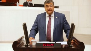 Milletvekili Sındır uyardı; "Lisanslı Depoculuk çiftçimizin lehinde olmalıdır!"
