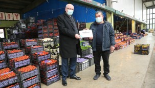 Odunpazarı Belediyesi Haber: Başkan Kurt hal esnafını ziyaret etti