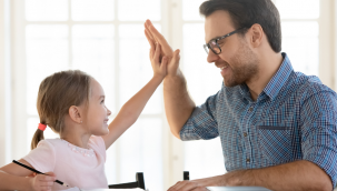 OKULA GİDEN ÇOCUKLAR BÜYÜKLER İÇİN RİSK OLUŞTURABİLİR