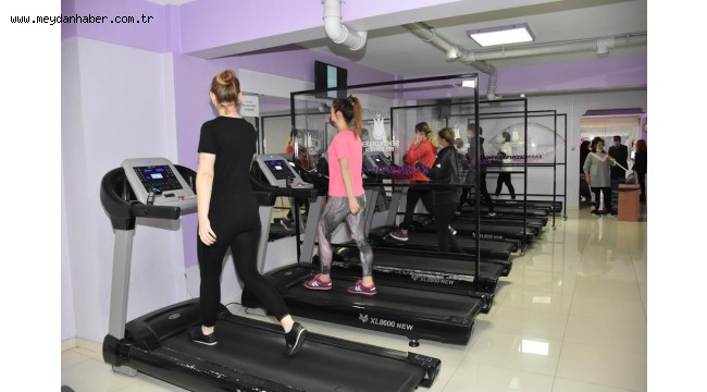 ŞEHZADELER BELEDİYESİ KADIN SPOR MERKEZİ KAPILARINI YENİDEN AÇTI