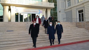 Valimiz Okullarda İncelemelerde Bulundu