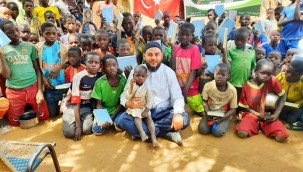 AFRİKA'YA BİNLERCE KURAN-I KERİM DAĞITILDI