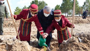 Ahi Çocuk Projesi Kapsamında Fidan Dikildi