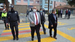 Ahmetli'de Yaya Önceliği Uygulaması