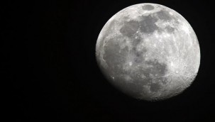 Ay'da ortak istasyon için imzalar atıldı