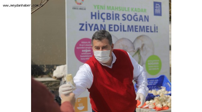 Başkan Oran'dan soğan üreticisine destek