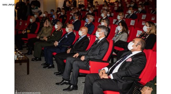 Başkan Soyer madalya törenine katıldı