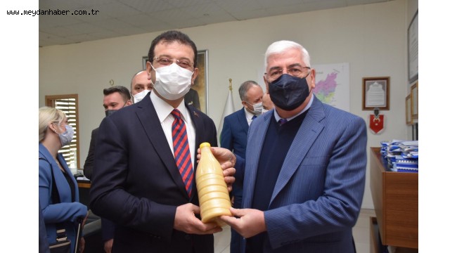 Başkan Yüksel İmamoğlu'na Boza İkram Etti