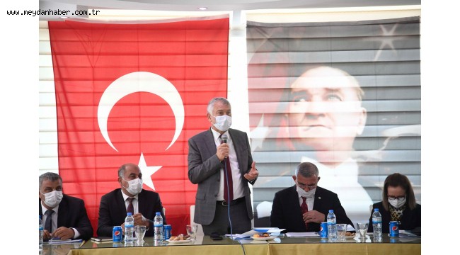 Başkan Zeydan Karalar Yumurtalık'ta muhtarlarla buluştu