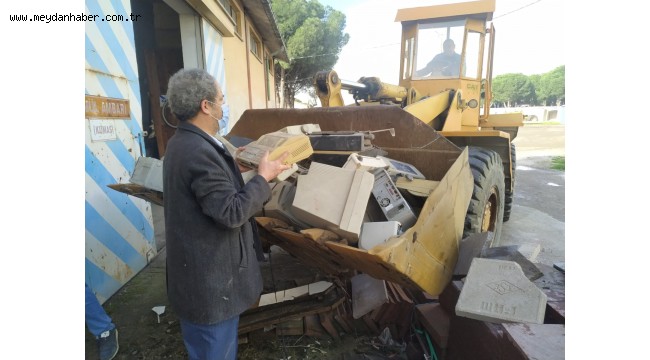 Bergama Belediyesi'nden elektronik atıklara toplama hizmeti