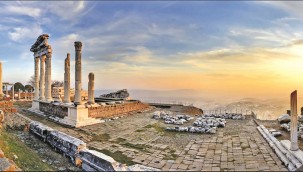 Bergama'ya 10 ayrı halı saha