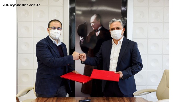 Bin 500 hekim Muratpaşalılar için internette