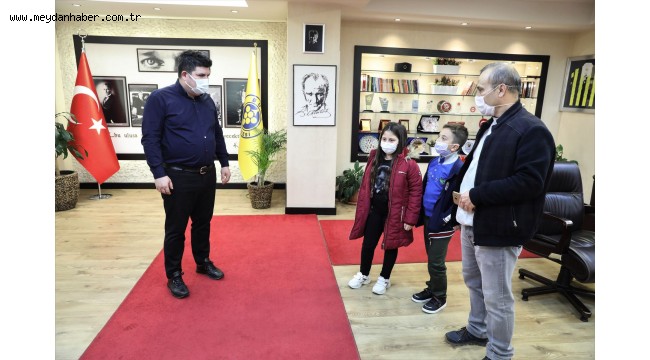Bucalı öğrenciler hayat bilgisi ödevini Başkan Kılıç'la yaptı