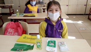 ÇANKAYA BELEDİYESİ 3 GÜNDE OKULLARA 6 BİN 600 HİJYEN SETİ DAĞITTI