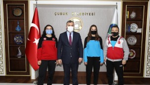 Çubuk Belediyesi Engelsiz Spor Kulübünden 2 sporcu millitakım kampına çağrıldı