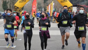 EFES SELÇUK'U KOŞARAK KEŞFETTİLER