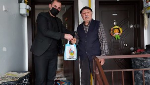 Esen'den Büyüklerine "Bizde Hatırınız Sonsuz" Yazılı Türk Kahvesi