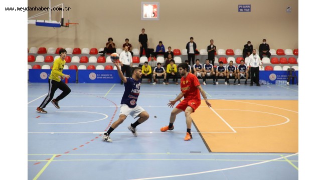 HATAY BÜYÜKŞEHİR BELEDİYESPOR YARI FİNALE GÖZ KIRPTI