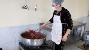 HBB'DEN ÜRETEN KADIN VE İHTİYAÇ SAHİBİ VATANDAŞLARA TAM DESTEK