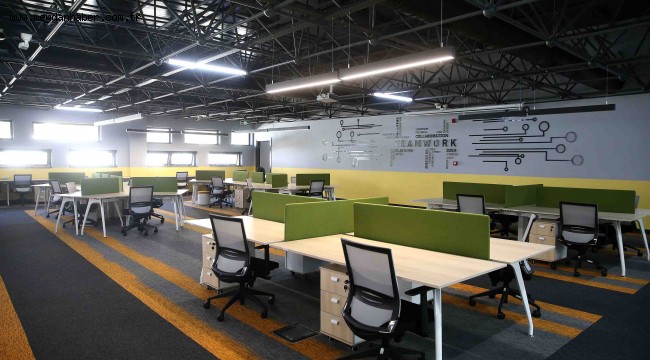 İş fikirleri Karşıyaka Kolektif'in kuluçkasında büyüyor